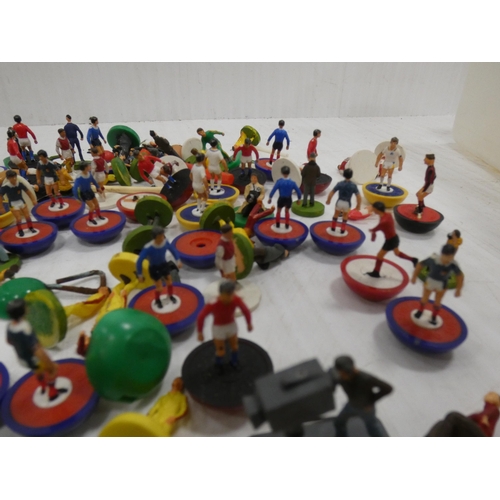 28 - Box containing Subbuteo and other figures.