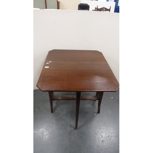 321 - Mahogany drop-leaf Sutherland table and a glazed corner cupboard.  (2)