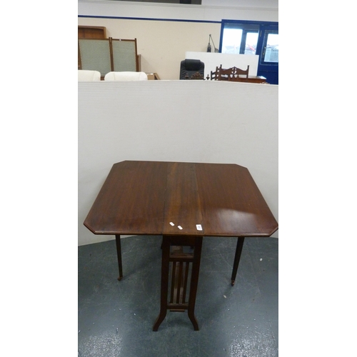 321 - Mahogany drop-leaf Sutherland table and a glazed corner cupboard.  (2)