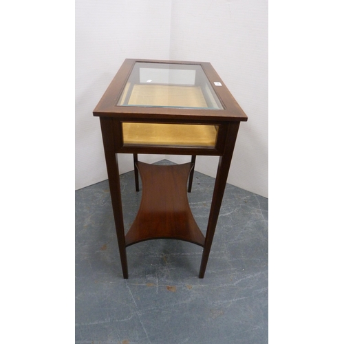 334 - Edwardian-style inlaid mahogany bijouterie table.