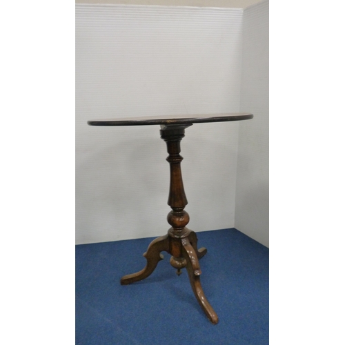 349 - Victorian walnut oval occasional table.