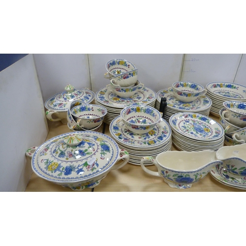 54 - Collection of Mason's 'Regency' pattern dinnerwares to include tureens, ashet, dinner plates, side p... 