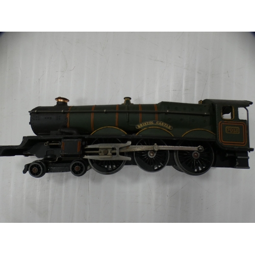 6 - Duchess of Atholl engine and tender, Bristol Castle engine, various other part model engines and ten... 