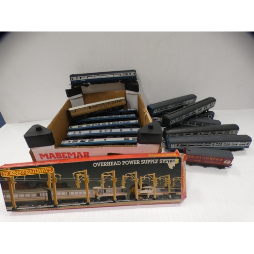 7 - OO gauge Inter-city carriages and a boxed overhead power supply etc.