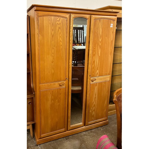 680 - Oak double door wardrobe