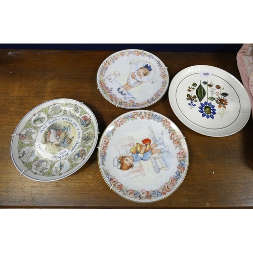 500 - Various collectors plates and bed throw.