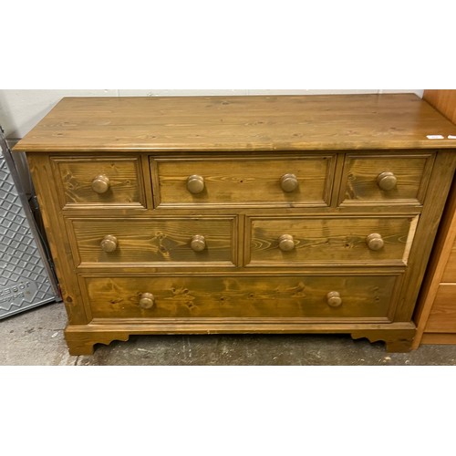 711 - Pine seven drawer chest