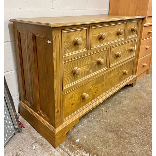 711 - Pine seven drawer chest