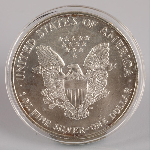 118 - USA 1999 Silver Eagle $1 dollar coin 