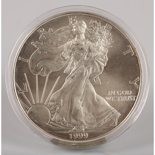 118 - USA 1999 Silver Eagle $1 dollar coin 