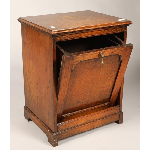 559 - Oak fall-front coal box, W : 41cms, D : 32cms, H : 51cms