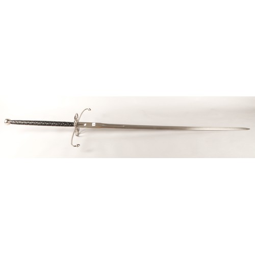 431 - Reproduction Lowlander Claymore, Length : 170cms