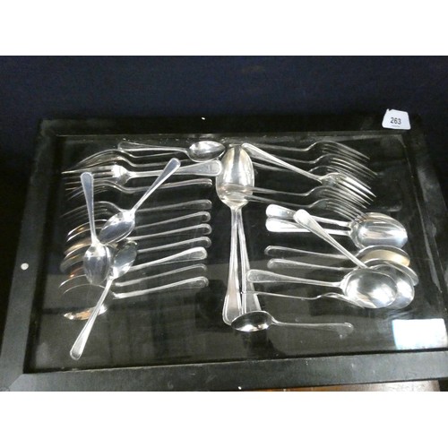 263 - Modern cased cutlery set.