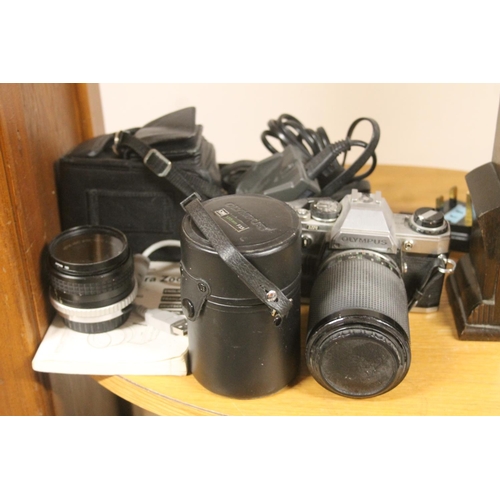 59 - Bentima mantel clock, and camera equipment.