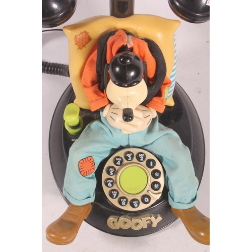 137 - Disney Goofy telephone.