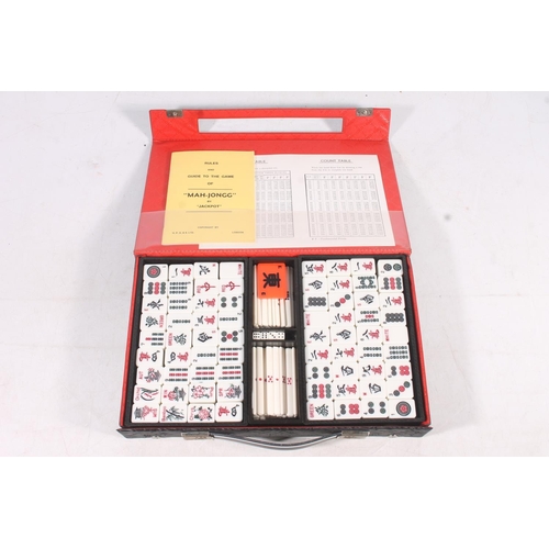 145 - Vintage Mah-jong set.