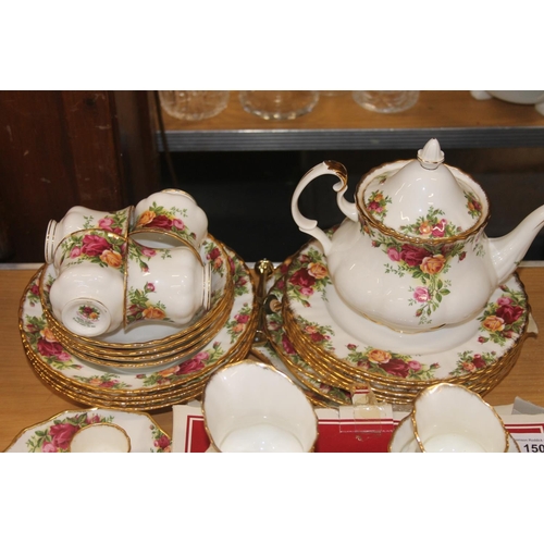 150 - Royal Albert Old Country Roses teaset, approx 50 pieces.