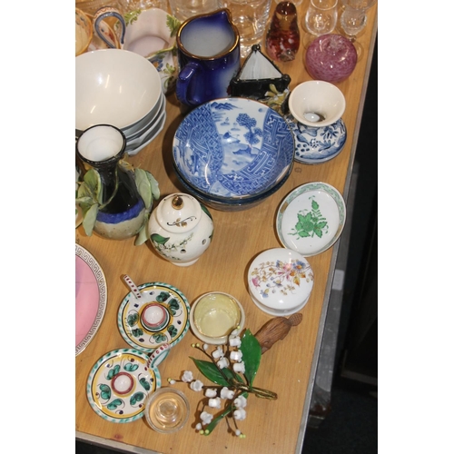 162 - Collection of ceramics including teacup and saucer, bowls, jardini&egrave;re, jugs etc.