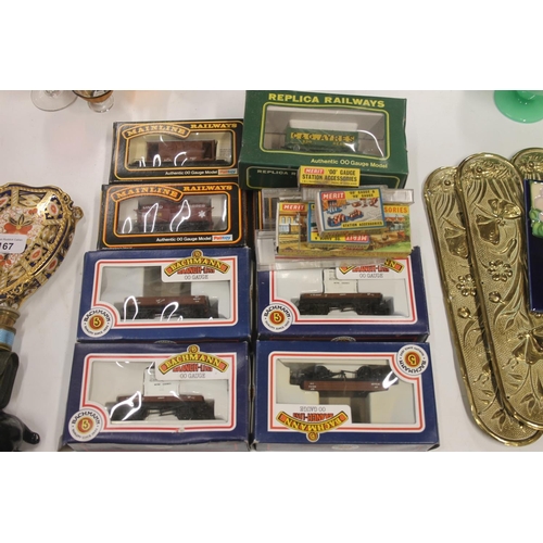 166 - Collection of Bachmann OO gauge rolling stock, Mainline rolling stock etc.