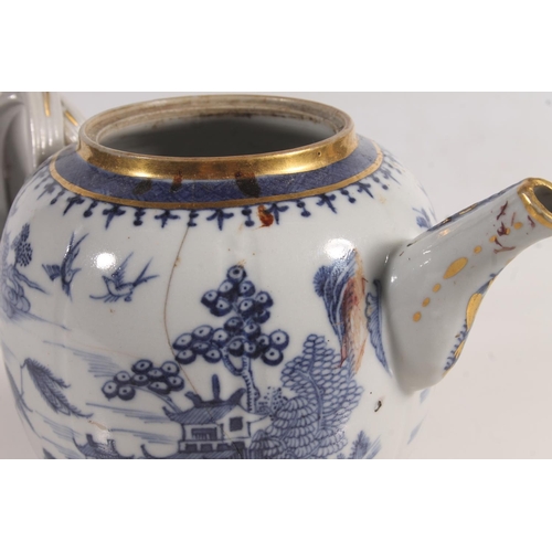207 - Late 18thC porcelain blue and white willow pattern teapot, a modern pottery blue and white duck vase... 