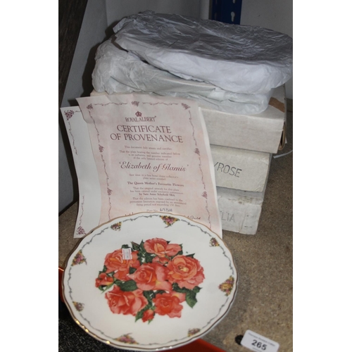 265 - Boxed collectors plates.