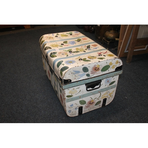 730A - Hand painted trunk.