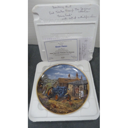 100 - Carton containing boxed collector's plates to include Bradford Exchange and Golden Year Collection. ... 