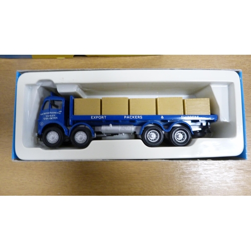 5 - Boxed Corgi Classic diecast models to include Foden 521 Mickey Mouse cylindrical tanker, 18401 Briti... 