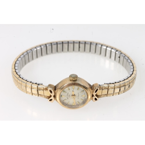 538 - 9ct gold ladies Rotary wristwatch.