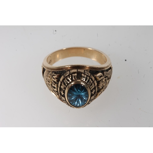 564 - Yellow metal Mayo high, Rochester ring, set with blue stone, stamped 10k.