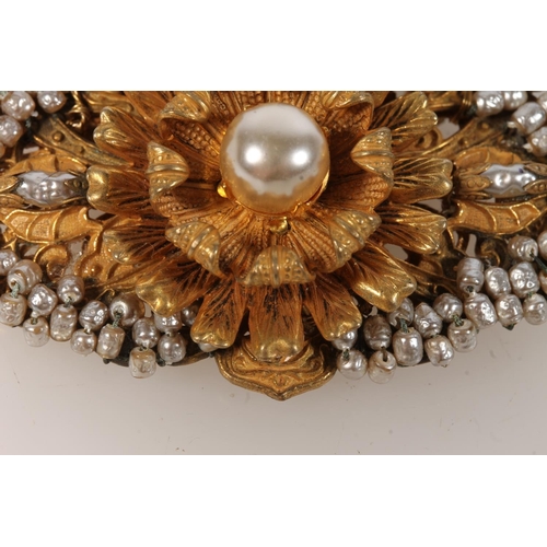 589 - Miriam Haskell gilt costume jewellery brooch with central flowerhead set with round faux pearl.