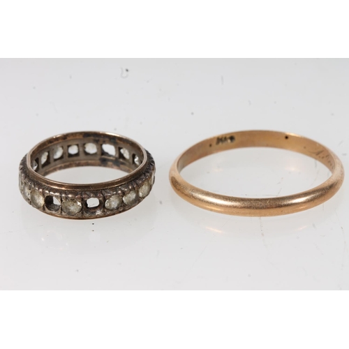 620 - 14k gold wedding band, 2.9g, 9ct gold and silver ring, and a yellow metal earring. 