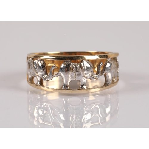 64 - 9ct white and yellow gold band with elephant design, ring size M, 2.1g