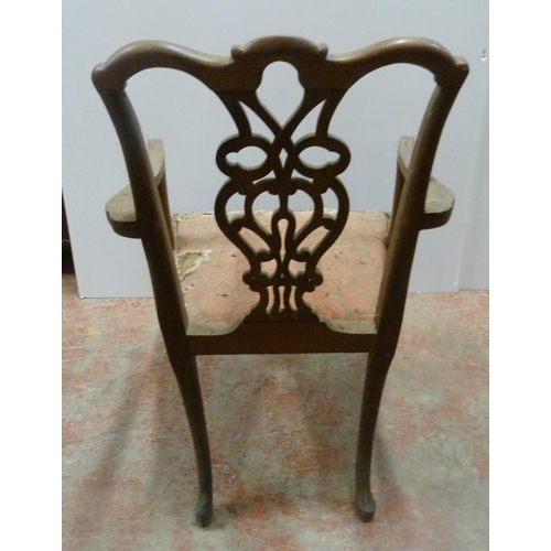 528 - Pair of late Victorian Chippendale revival carver chairs, each with curved rail and pierced splat ba... 