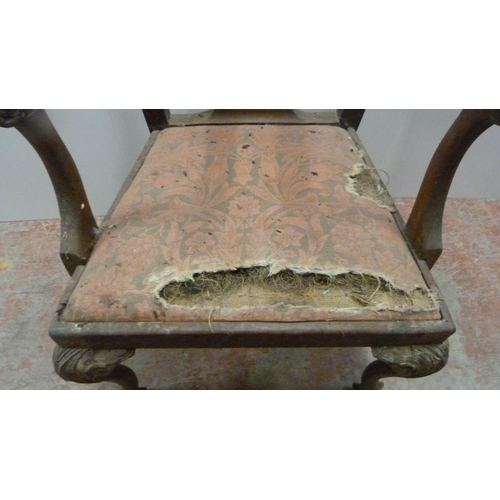 528 - Pair of late Victorian Chippendale revival carver chairs, each with curved rail and pierced splat ba... 
