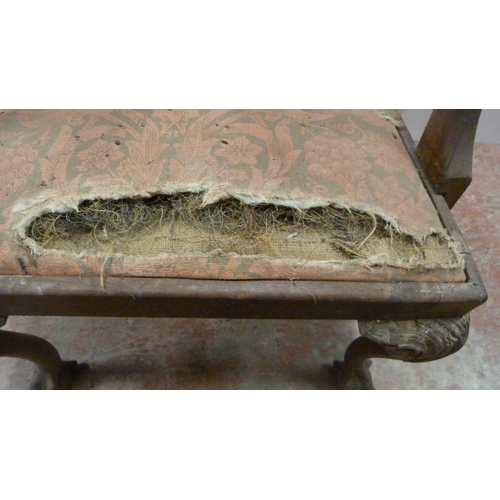 528 - Pair of late Victorian Chippendale revival carver chairs, each with curved rail and pierced splat ba... 