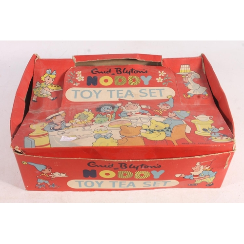 34 - Vintage Enid Blyton's Noddy teaset, in original box.