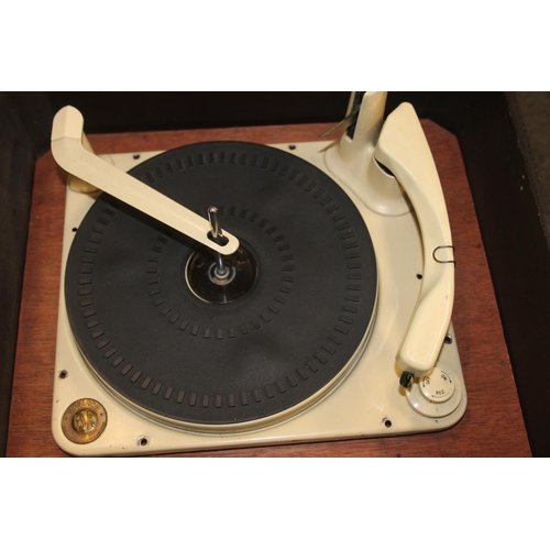 409 - Monarch cased record player.