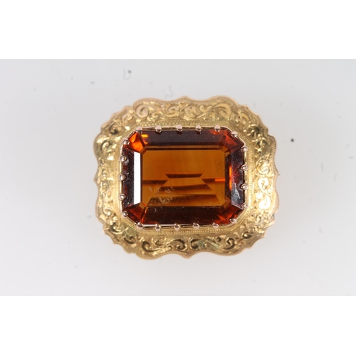 651 - Victorian style 9ct gold mounted citrine orange stone set brooch, 4.7g gross, 2.3cm x 2cm.