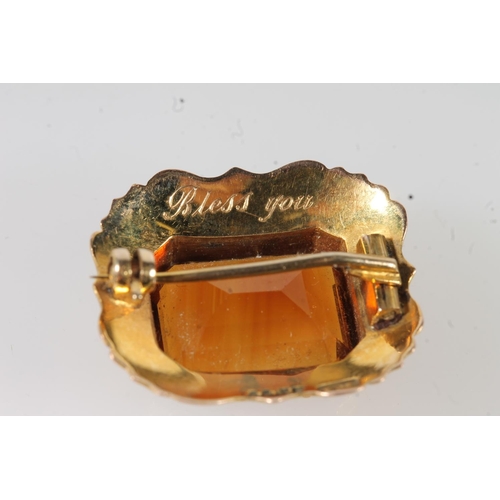 651 - Victorian style 9ct gold mounted citrine orange stone set brooch, 4.7g gross, 2.3cm x 2cm.