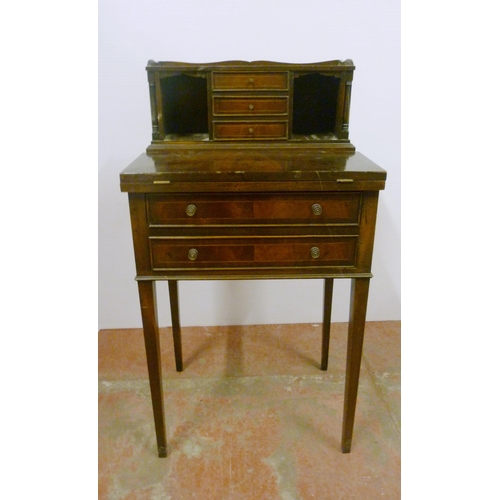 532 - Reproduction bonheur du jour, the superstructure top with three short drawers and pigeonholes, fold-... 