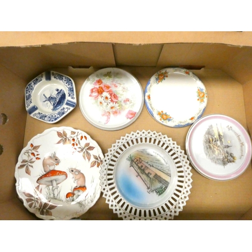 392 - Large box of collectable plates to include Wedgwood etc.