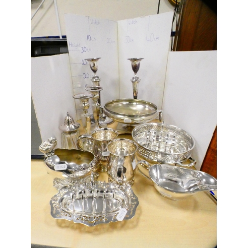 70 - Collection of EP and plated wares to include two pairs of candlesticks, classical-style bowl, sauce ... 