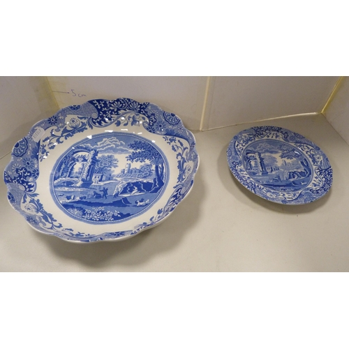 88 - Collection of Spode blue and white tablewares to include 'Italian' pattern, vase, frilly-rimmed dish... 