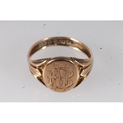 456 - 9ct gold signet ring, size Q/R, 2.4g.