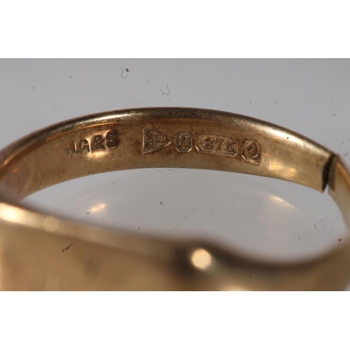 460 - 9ct gold signet ring, clipped, 6.5g.