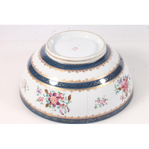 448 - Samson armorial punch bowl in the Chinese taste, circa early 19th century, decorated with colourful ... 