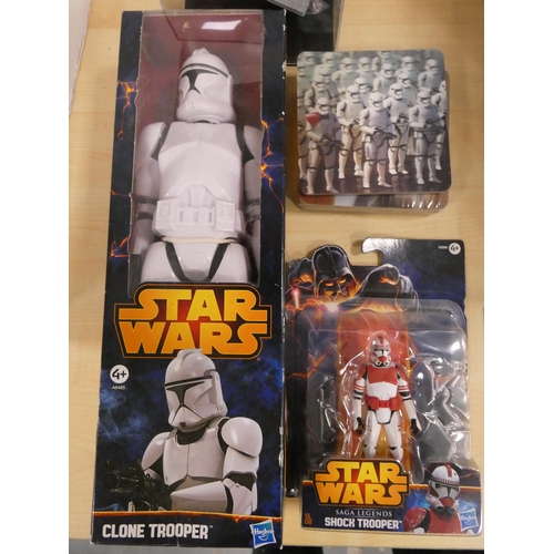 116 - Group of model Star Wars collectables contained in small display cases to include Star Destroyer, Ro... 
