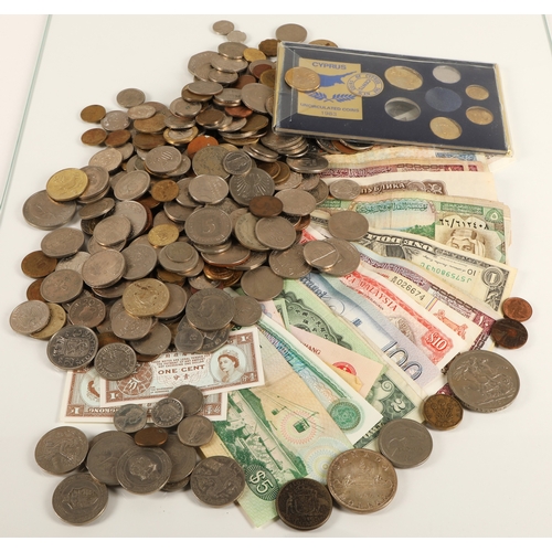 237 - Mixed world coins and banknotes