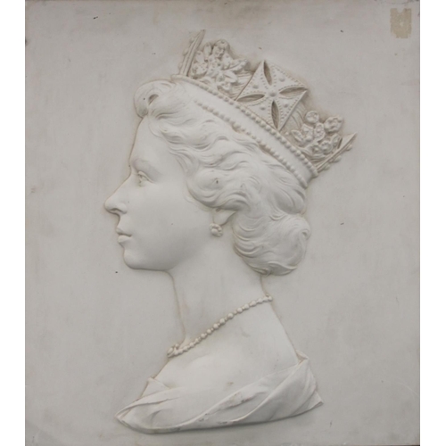 1426 - ARNOLD MACHIN OBE RA FRSS (English 1911-1999) A relief plaster plaque of Arnold Machin&rsquo;s profi... 